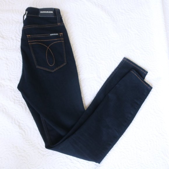 Calvin Klein Jeans - Picture 3 of 4